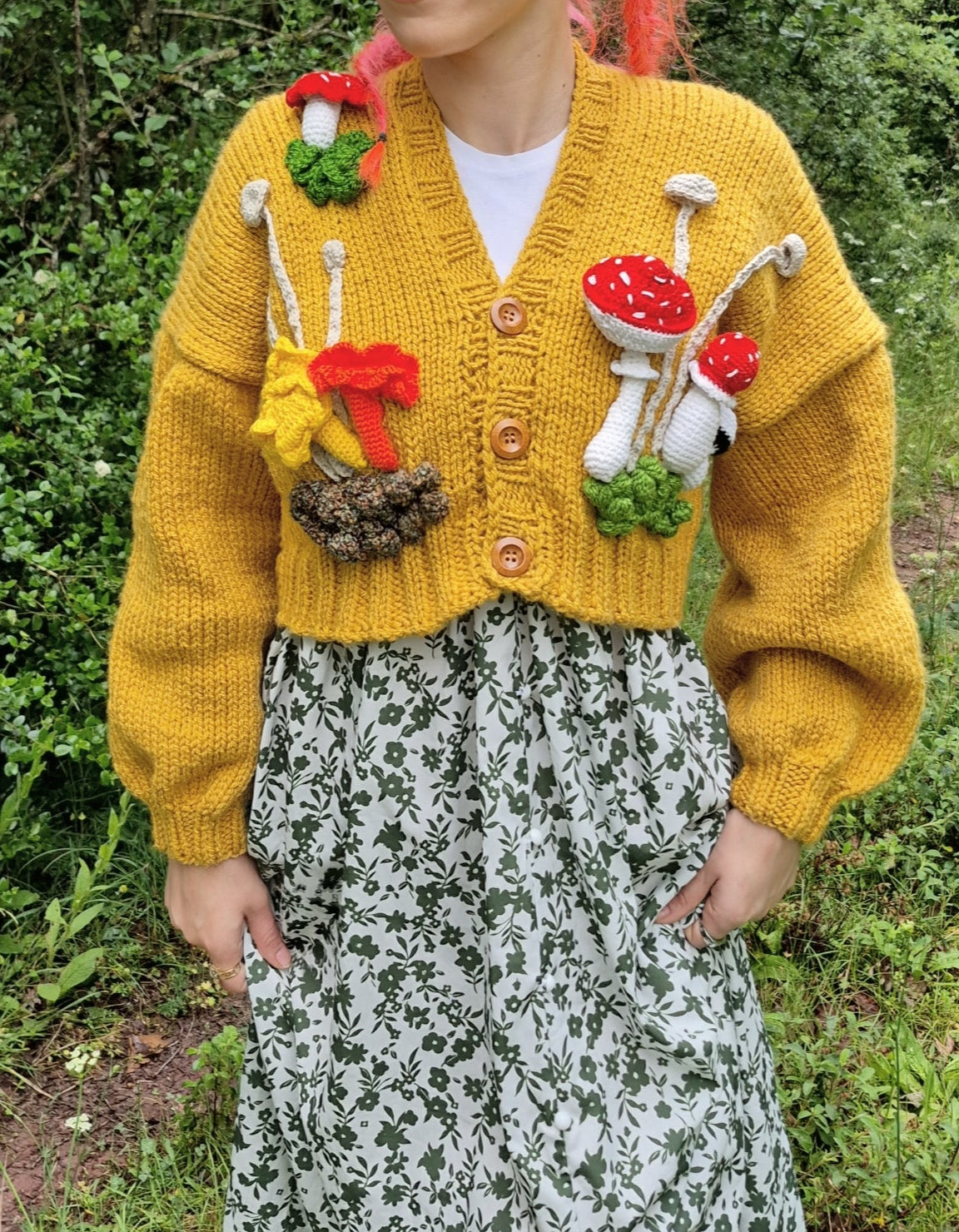 Cottagecore Chunky Mustard Handknitted Cardigan with 3D Amigurumi Mushrooms & Moss – Oversized Soft Girl Knitwear, Handmade Crochet Pullover, Bobble Sleeve Artisan Knit, Cozy Forest-Inspired Sweater, Gift for Her