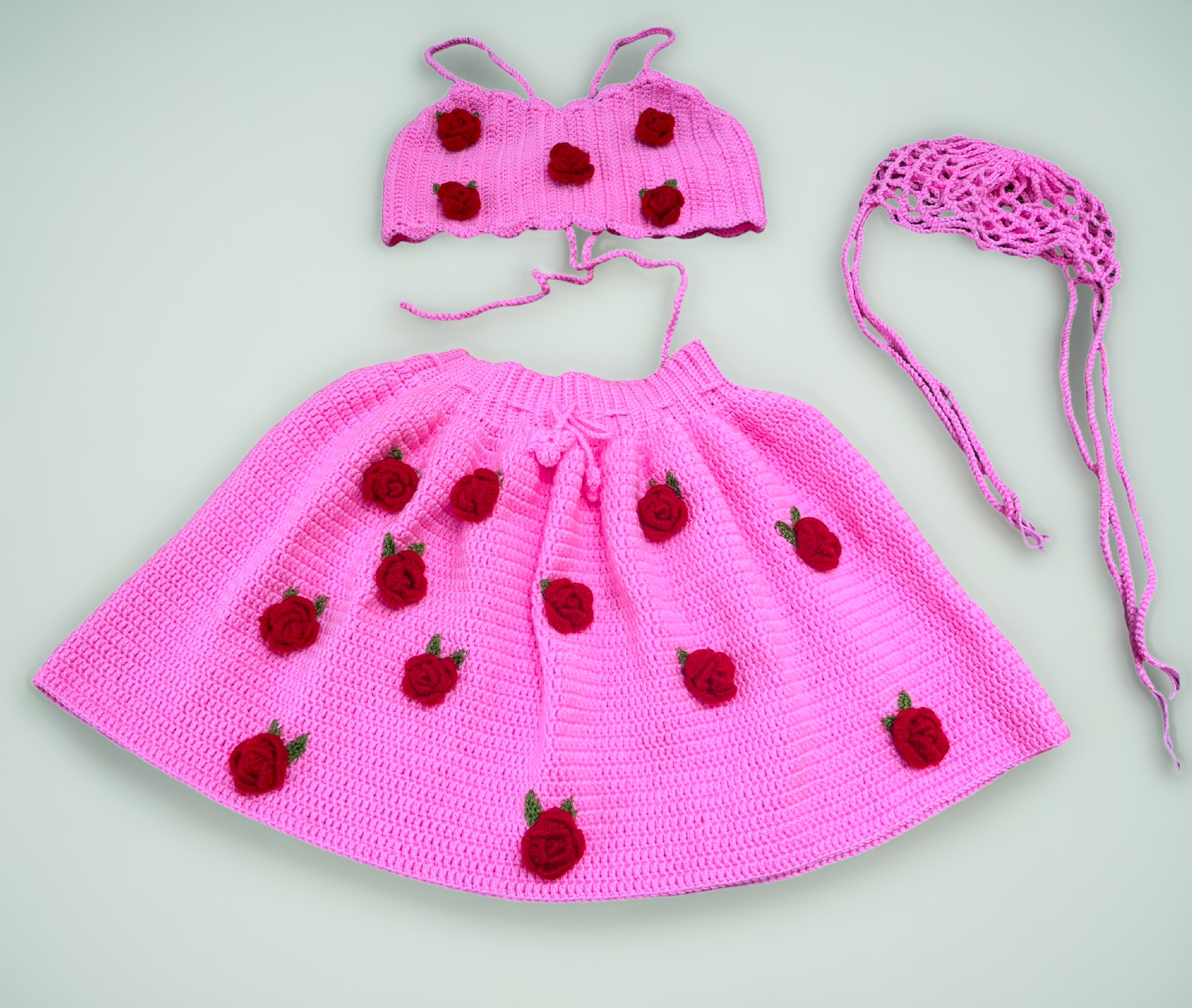 Pink Crocheted Crop Top & Mini Skater Skirt Set with 3D Red Roses & Mesh Headpiece – Soft Girl Coquette Outfit, Handmade Crochet Two-Piece, Vibrant Pink Aesthetic, Cute Kawaii Set, Festival & Photoshoot Knitwear, Gift for Her