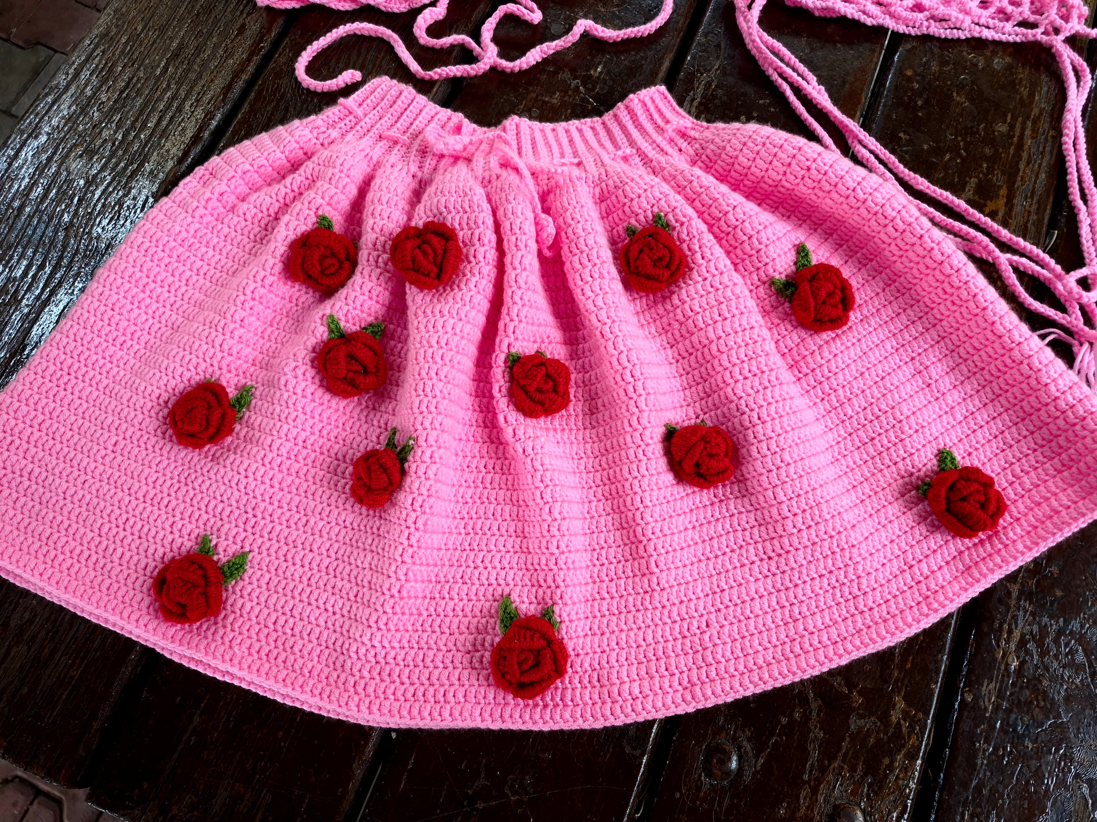 Pink Crocheted Crop Top & Mini Skater Skirt Set with 3D Red Roses & Mesh Headpiece – Soft Girl Coquette Outfit, Handmade Crochet Two-Piece, Vibrant Pink Aesthetic, Cute Kawaii Set, Festival & Photoshoot Knitwear, Gift for Her