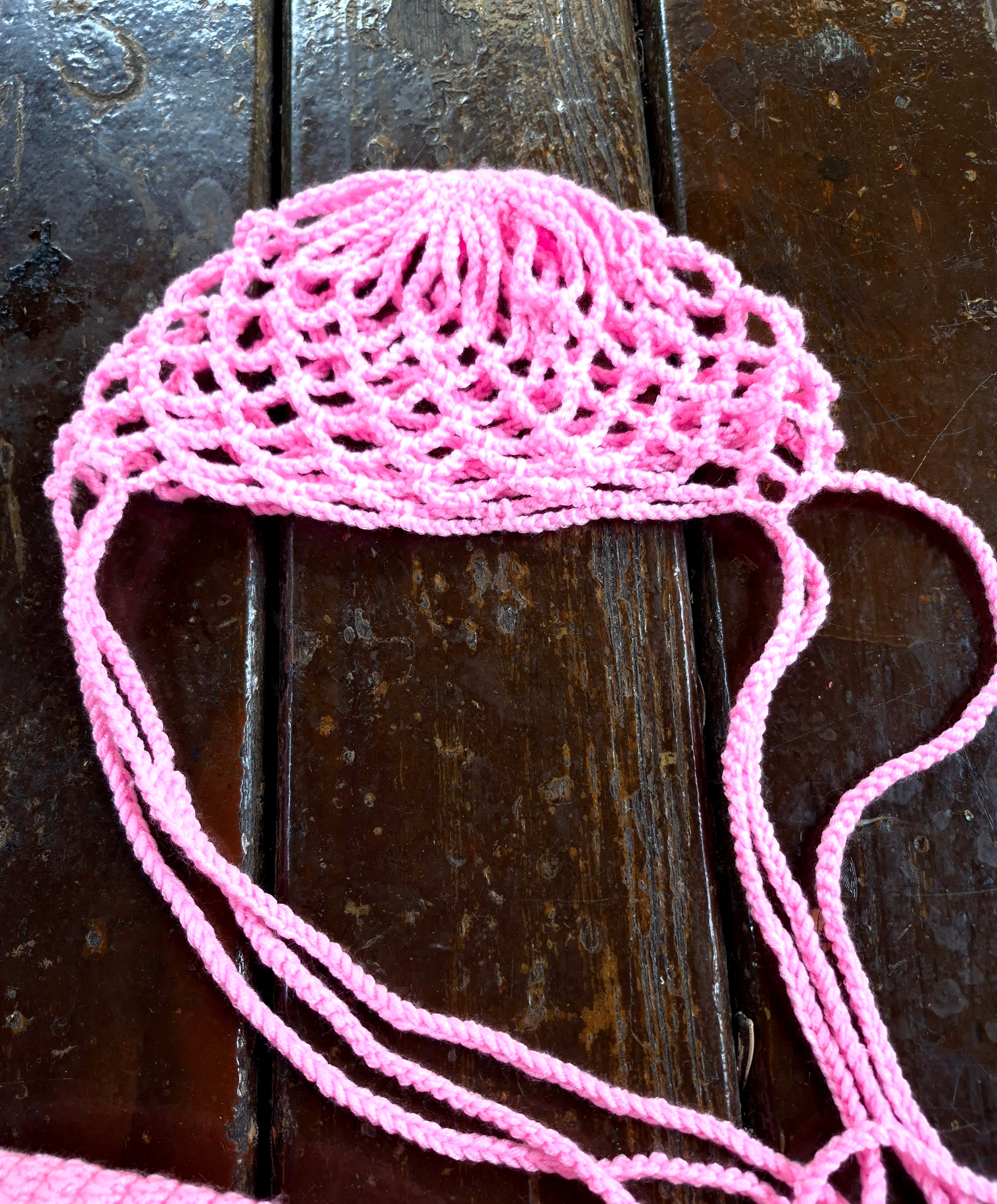 Pink Crocheted Crop Top & Mini Skater Skirt Set with 3D Red Roses & Mesh Headpiece – Soft Girl Coquette Outfit, Handmade Crochet Two-Piece, Vibrant Pink Aesthetic, Cute Kawaii Set, Festival & Photoshoot Knitwear, Gift for Her